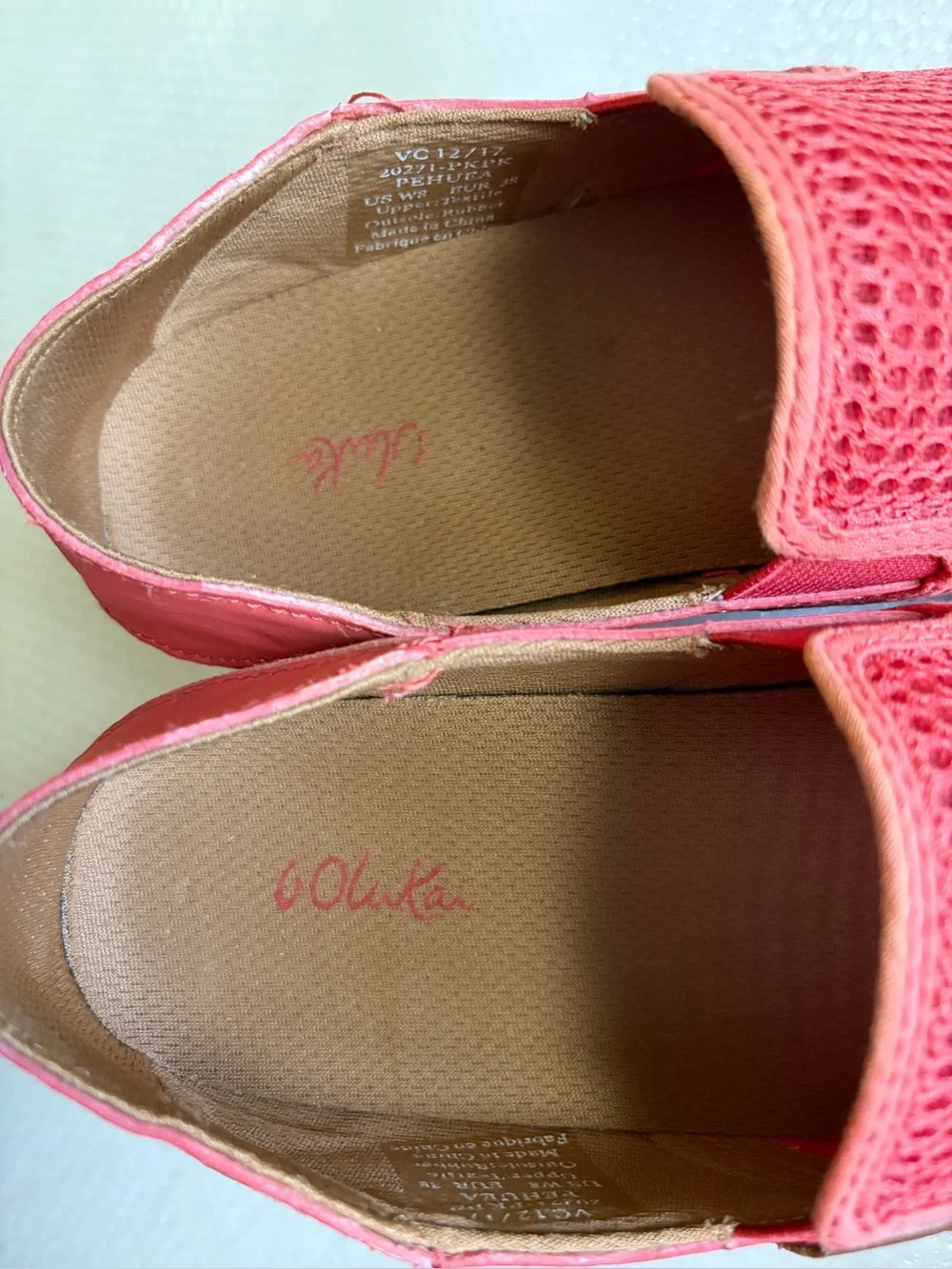 OluKai Pehuea Red Slip-On Mesh Sneakers‎ Sz 8
